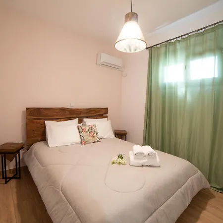 Traditional Village Apartment, Naxos Koronos